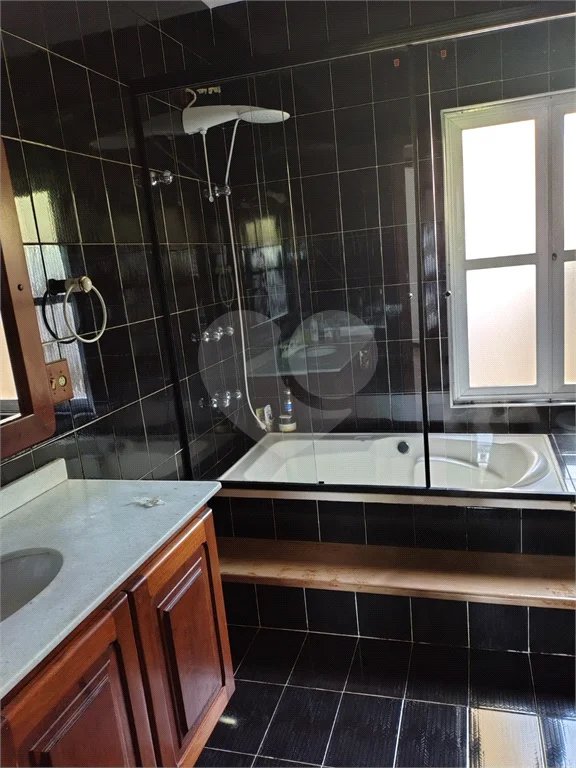 Casa à venda ou para alugar com 5 quartos, sendo 2 suítes, em Jardim Dos Estados, Poços de Caldas - MG