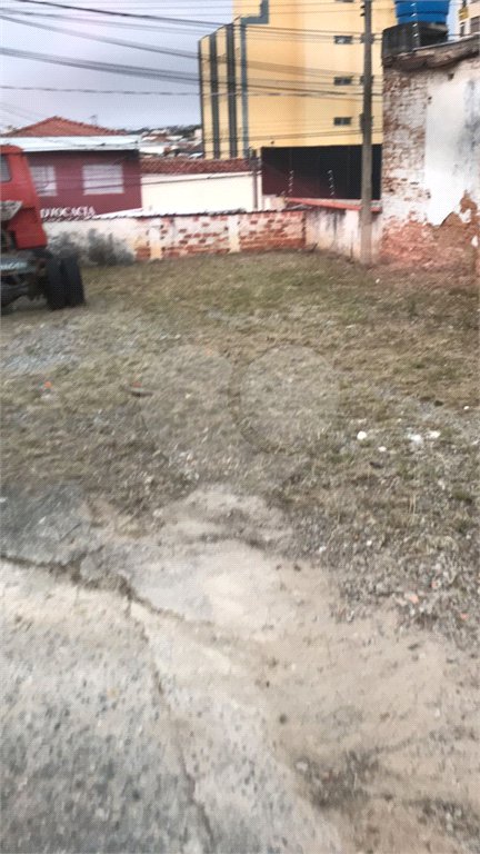 Sorocaba- Centro- Terreno com aproximadamente 700 ms - 16,70 x 32,00 - R$ 790.00,00