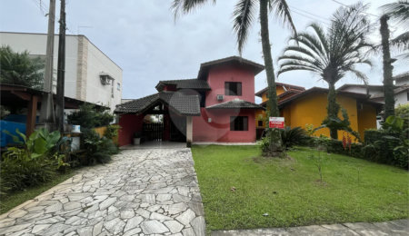 Casa à venda com 3 quartos, sendo 2 suítes,  em Morada da Praia, Bertioga, SP