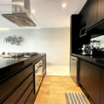 Apartamento à venda com 3 quartos, sendo 1 suíte, em Riviera de São Lourenço, Bertioga, SP