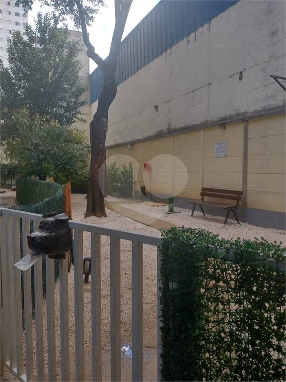 Apto no Cambuci de 55m2, com 2 dorms, 2 banheiros, 1 suíte, 1 vaga. Estuda permuta.