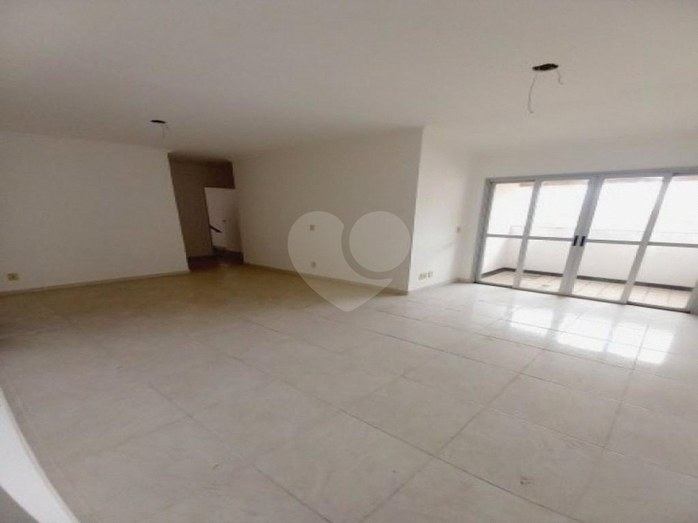 Apartamento à venda com 3 quartos, sendo 1 suíte, em Vila Santa Catarina, São Paulo, SP