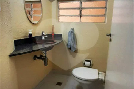 Sobrado à venda ou para alugar com 3 quartos, sendo 2 suítes, em Brooklin, São Paulo, SP