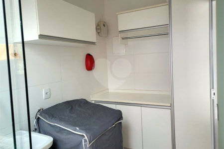 Casa térrea para venda em Araraquara/SP.