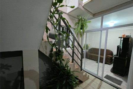 Sobrado 5 quartos.