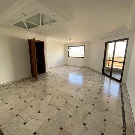 Apartamento com 4 dormitórios , sendo 1 suíte , 2 vagas , à venda na Moóca.