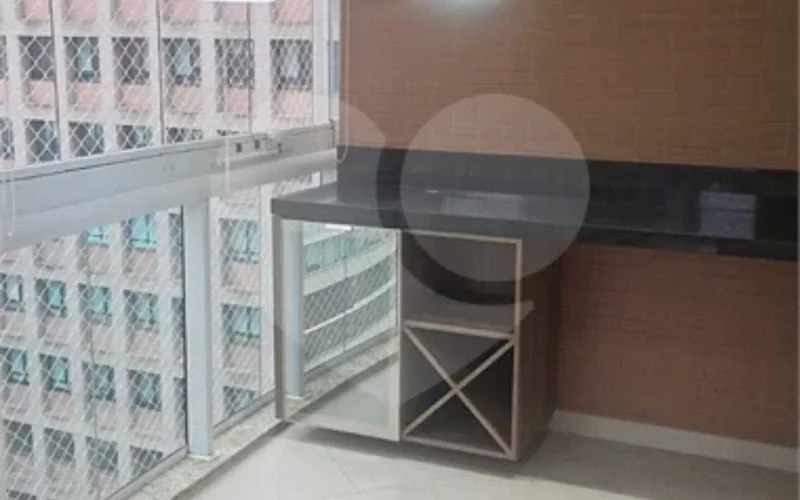 Apartamento para alugar com 3 quartos, sendo 1 suíte,  em Vila Olímpia, São Paulo, SP