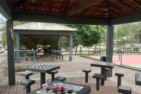 CONDOMÍNIO VALE DAS PALMEIRAS - CASA 3 QTOS + SUITE + PISCINA + GARAGEM 4 CARROS + ENERGIA SOLAR