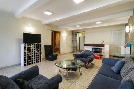 Magnífica casa à venda no Brooklin. Com 419 m², numa região privilegiada. Venha conhecer!!!