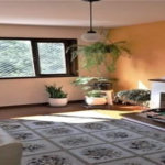 Sobrado com 4 quartos sendo 2 suítes, lareira e 2 vagas de garagem no Jardim Olympia/Butantã