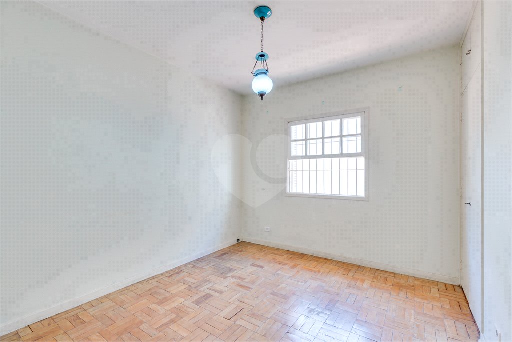 Sobrado à venda com 4 quartos, sendo 1 suíte, em Vila Mascote, São Paulo, SP