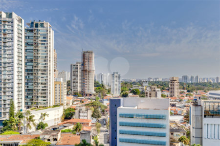 Apartamento para alugar com 3 suítes em Chácara Santo Antônio, São Paulo, SP