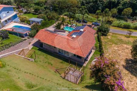 Casa à venda com 4 suítes no condomínio Vale da Santa Fé, Vinhedo - SP