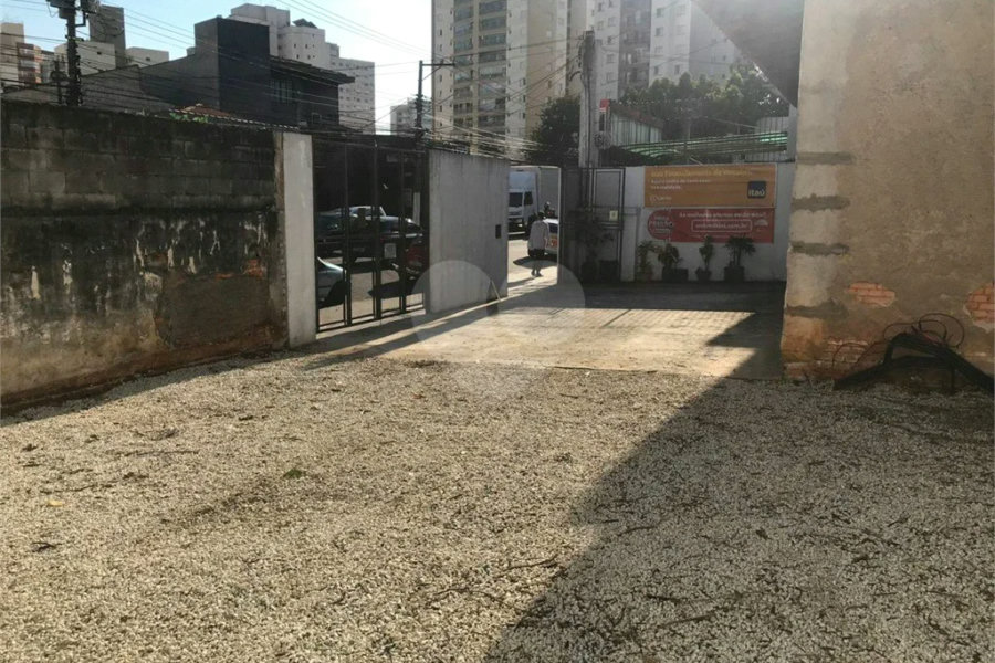 Excelente terreno em ótima localização. Venha fazer uma visita = 600M²