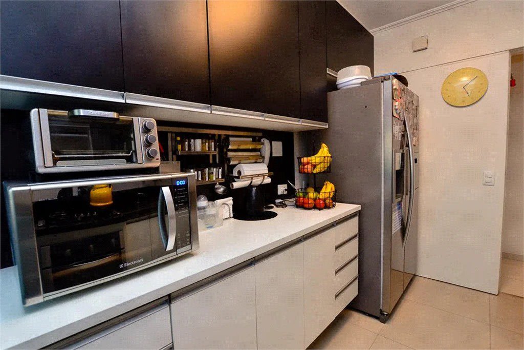 Cobertura à venda com 3 quartos, sendo 1 suíte, em Pinheiros, São Paulo - SP