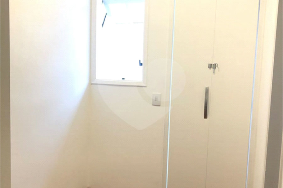 Sobrado em condomínio fechado