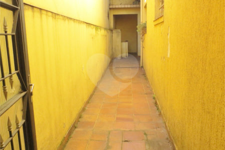 Sobrado Conservado na Saúde- 230m2 - 3 Quartos/1 Suíte/2 Vagas