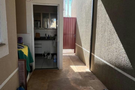 Casa à venda com 3 quartos, sendo 1 suíte,  no condomínio Eco Ville 4, Três Lagoas - MS
