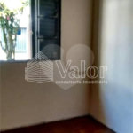 Casa em excelente localização na Vila Prado á venda.