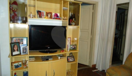Sobrado à venda com 4 quartos em Jardim Oriental, São Paulo, SP