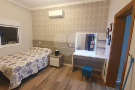 Sobrado de alto padrão no condomínio residencial Reserva Aquarela