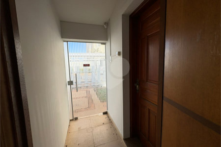 Ótima oportunidade para moradia ou investimento comercial!