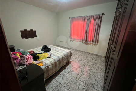 Casa a venda com 2 dormitórios na Vila São José