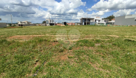 Terreno à venda no condomínio Residencial Villeneuve, São Carlos - SP