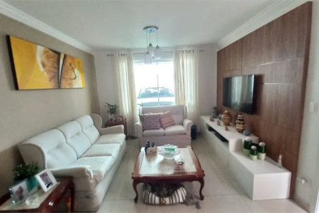 Casa à venda com 3 suítes em Jardim Trussardi, São Paulo, SP