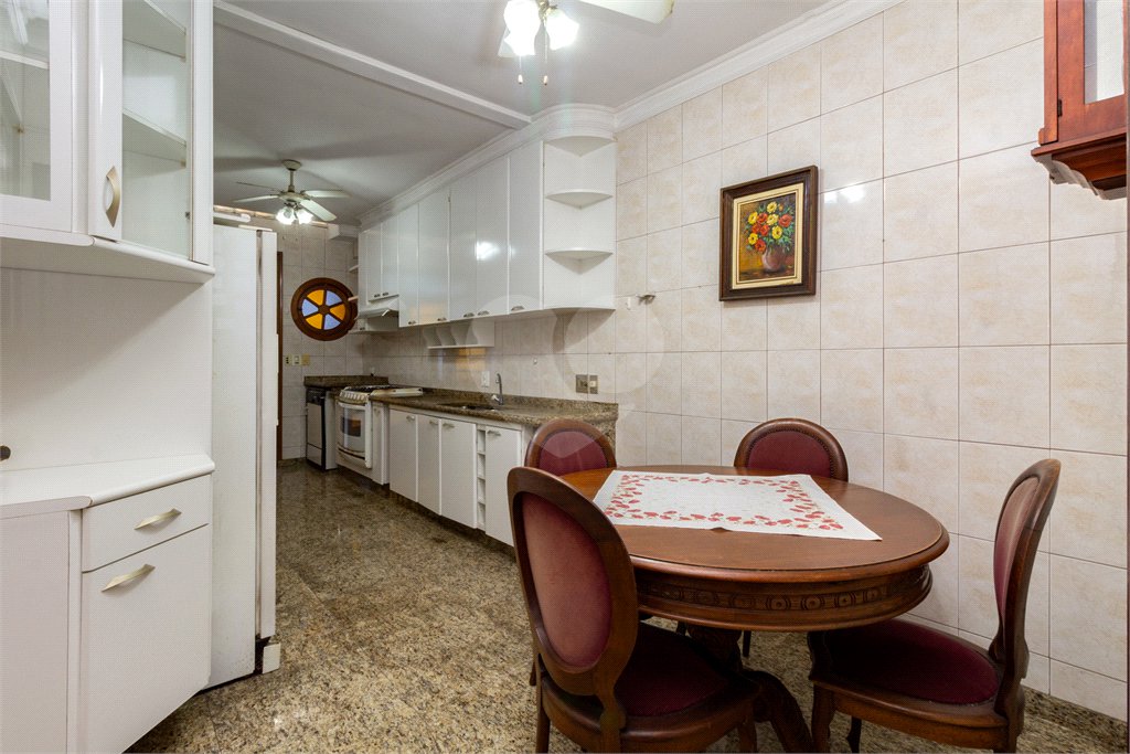 Casa Térrea à venda na Saúde c/285 m2 - Terreno de 392,50 m2 - 3 Quartos/2 Suítes/3 Vagas