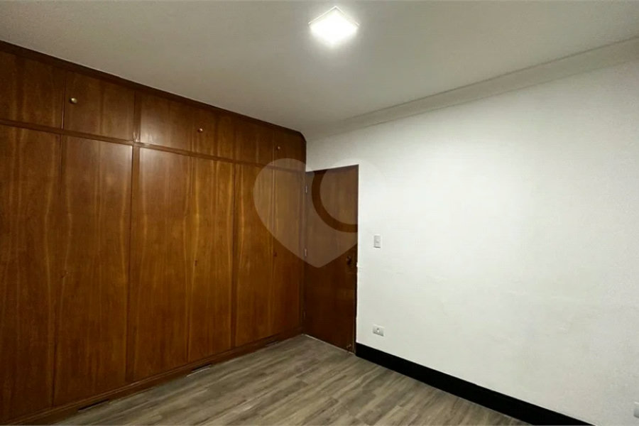 Casa Comercial disponível para venda e locação no Bairro Cidade Jardim em Piracicaba - SP.