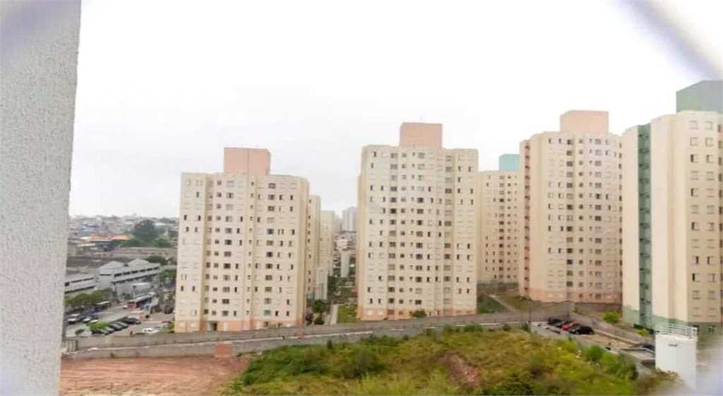 Apartamento com 50m², 2 dormitórios, 1 vaga, á venda em Itaquera.