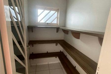 Casa para alugar com 3 quartos, sendo 1 suíte,  em Setor Industrial, Balsas, MA
