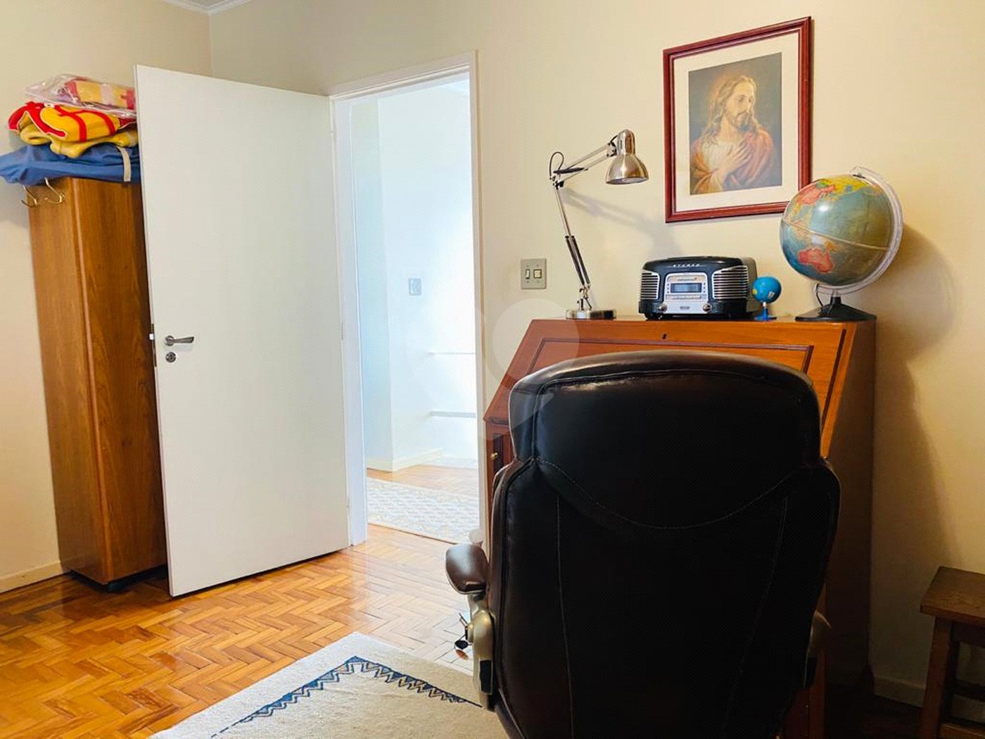 Sobrado à venda com 5 quartos, sendo 1 suíte, em Interlagos, São Paulo, SP