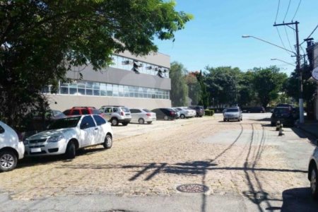Casa à venda com 4 quartos em Campo Grande, São Paulo, SP
