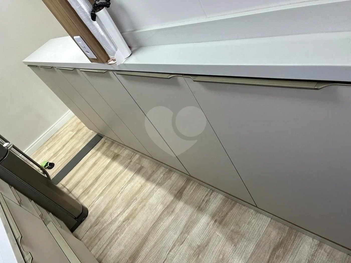 Apartamento com 2 dormitórios , sendo 1 suíte , 2 vagas , à venda no bairro Jardim , em Santo André.