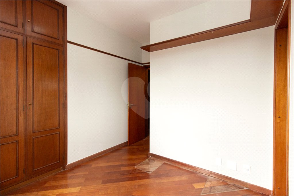 Apartamento a Venda na Chácara Santo Antônio, 163 m², 3 suítes, 2 vagas,, lazer e próximo ao parque