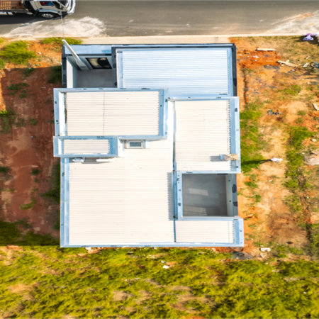 Indaiatuba- Jardim Bom Sucesso - Venda: R$ 765.000,00 - Área total: 150m² Área construída: 115m² - 3 dormitórios sendo 1 suíte com armário planejado; Cozinha integrada; Sala para dois ambientes; Banheiros com box gabinetes e espelhos; Área gourmet com churrasqueira a carvão e móveis planejados;