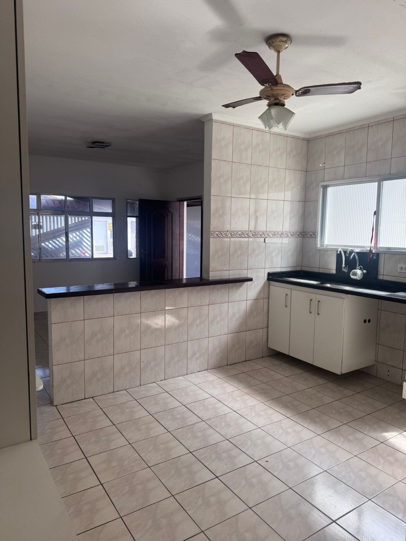 🏡 Casa para Locação a Apenas 200 Metros da Praia – Solemar