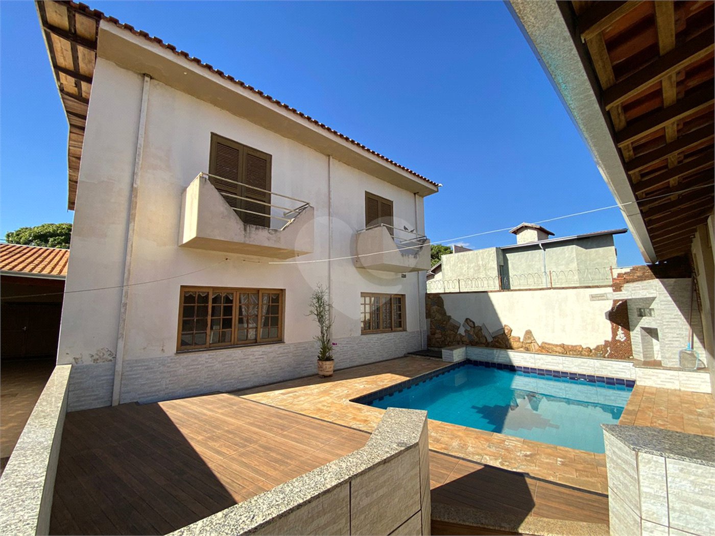 Casa/sobrado para venda com piscina no Santa Felícia Jardim