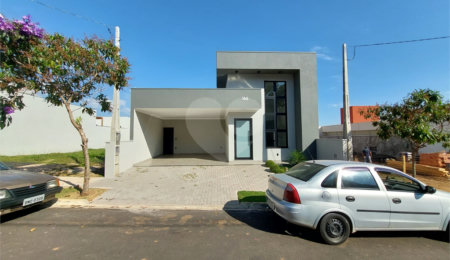 Casa à venda com 3 quartos, sendo 1 suíte,  no condomínio Faixa Azul, São Carlos - SP