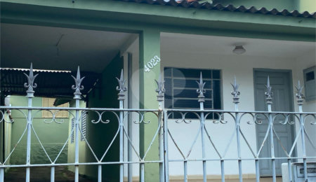 Casa de Vila à venda com 3 quartos em Vila Faria, São Carlos, SP