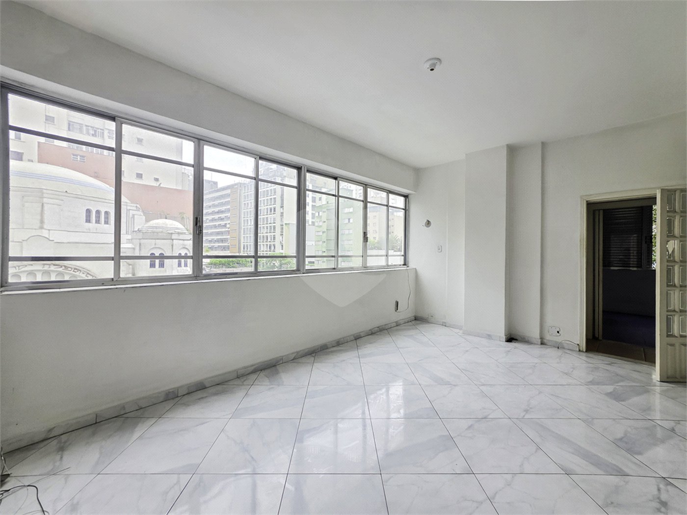 Apartamento - Bela Vista - 2 Quartos / Dormitórios - Venda / Compra