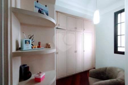 Apartamento para venda na Mooca com 4 suítes, 5 vagas. Condomínio Europa Cicero.