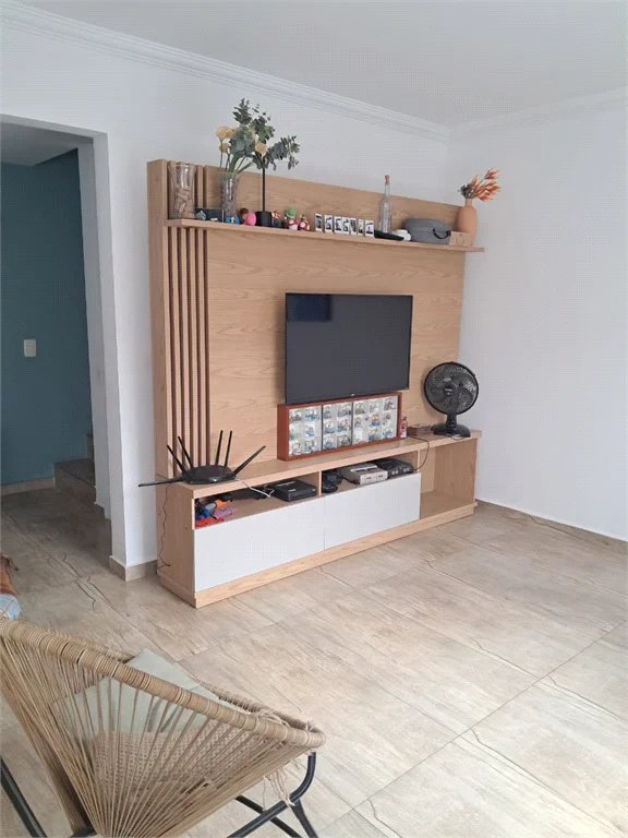Casa à venda com 4 quartos, sendo 1 suíte,  no condomínio Villas IV, São Paulo - SP