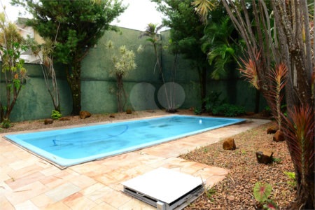 Casa térrea em Araraquara/SP.