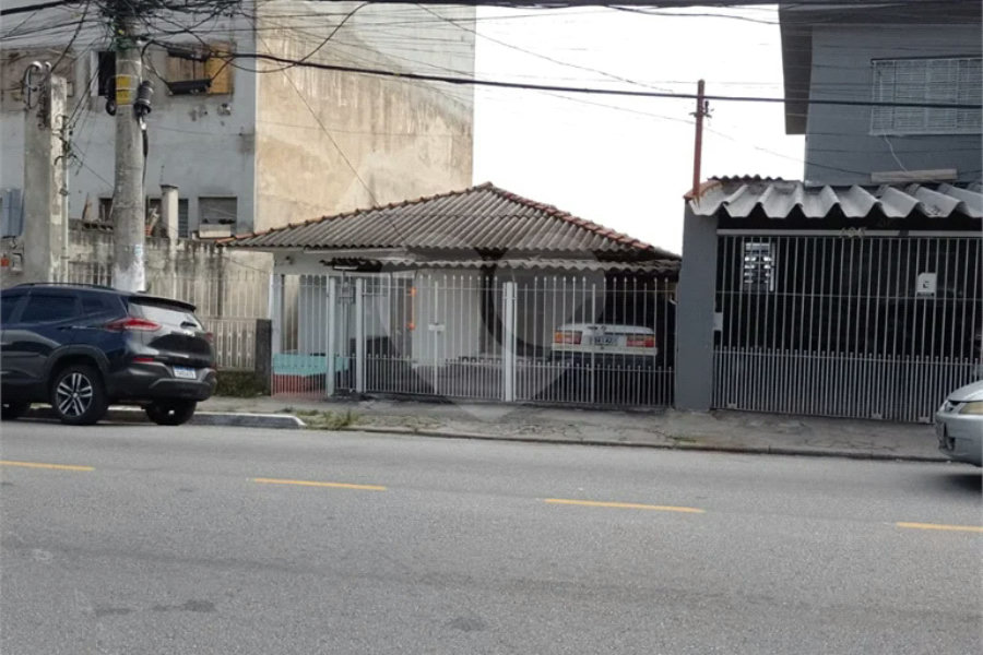 Investidores, Atenção! Terreno de 310m² no Jardim Regina com Excelente Potencial Construtivo à Venda