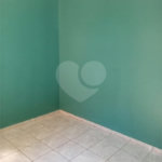 Apartamento no Condomínio Residencial Jardim das Torres.