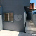 4 casas independentes em terreno de 245m² , à venda no Jardim Soares em Guainazes.