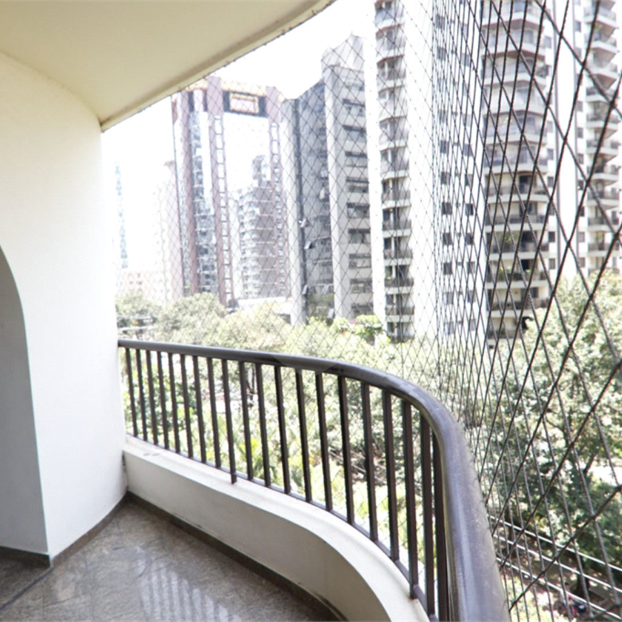 Apartamento amplo e sofisticado em Indianópolis com 170m²